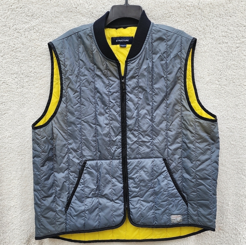 Structure Men's Gray Quilted Yellow Lined Vest  XL